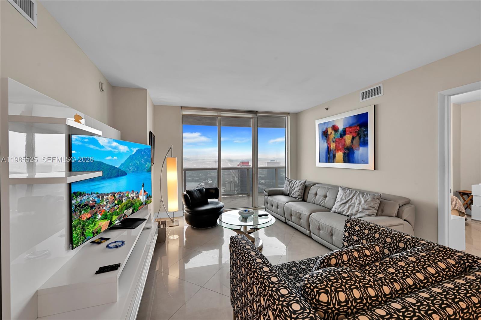 1800 S Ocean Dr #3908 Hallandale Beach, FL 33009