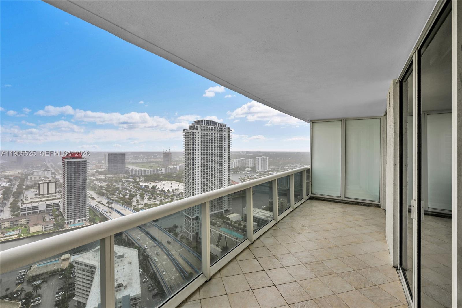 1800 S Ocean Dr #3908 Hallandale Beach, FL 33009