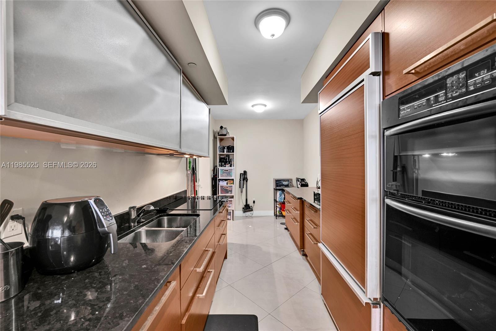 1800 S Ocean Dr #3908 Hallandale Beach, FL 33009