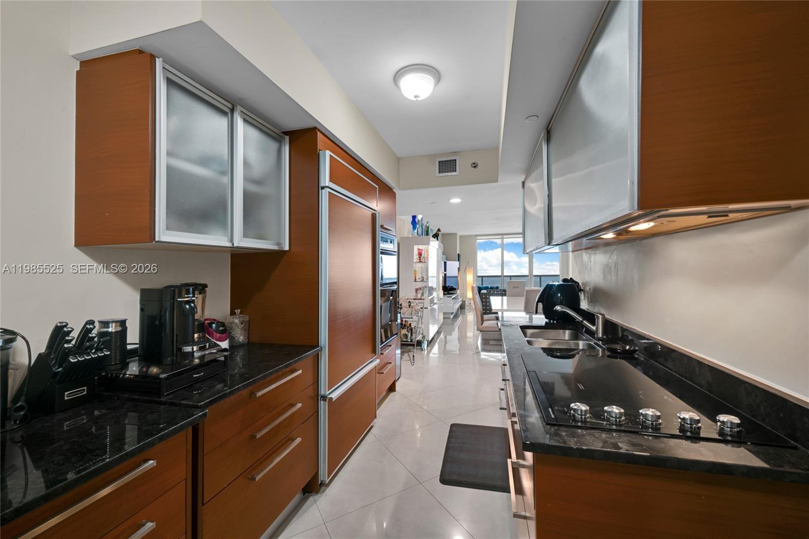 1800 S Ocean Dr #3908 Hallandale Beach, FL 33009