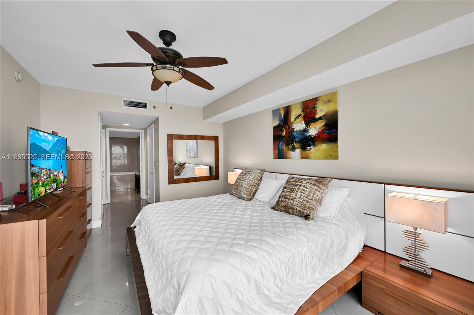 1800 S Ocean Dr #3908 Hallandale Beach, FL 33009