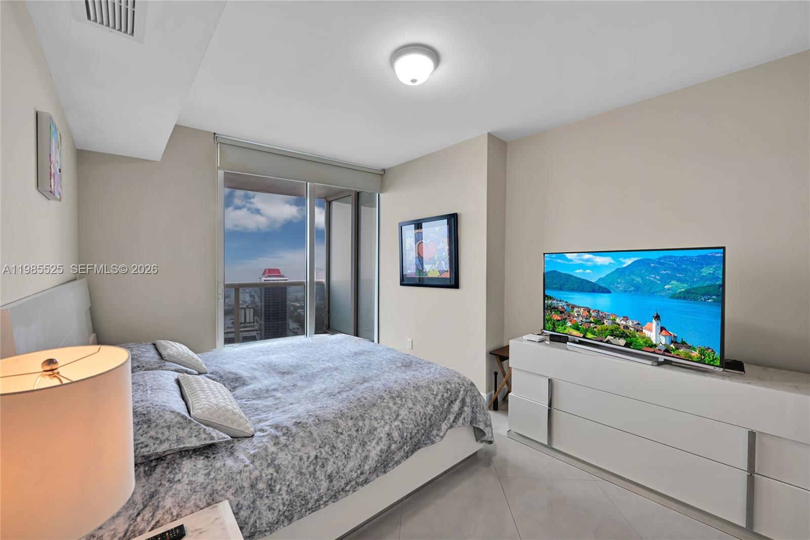 1800 S Ocean Dr #3908 Hallandale Beach, FL 33009