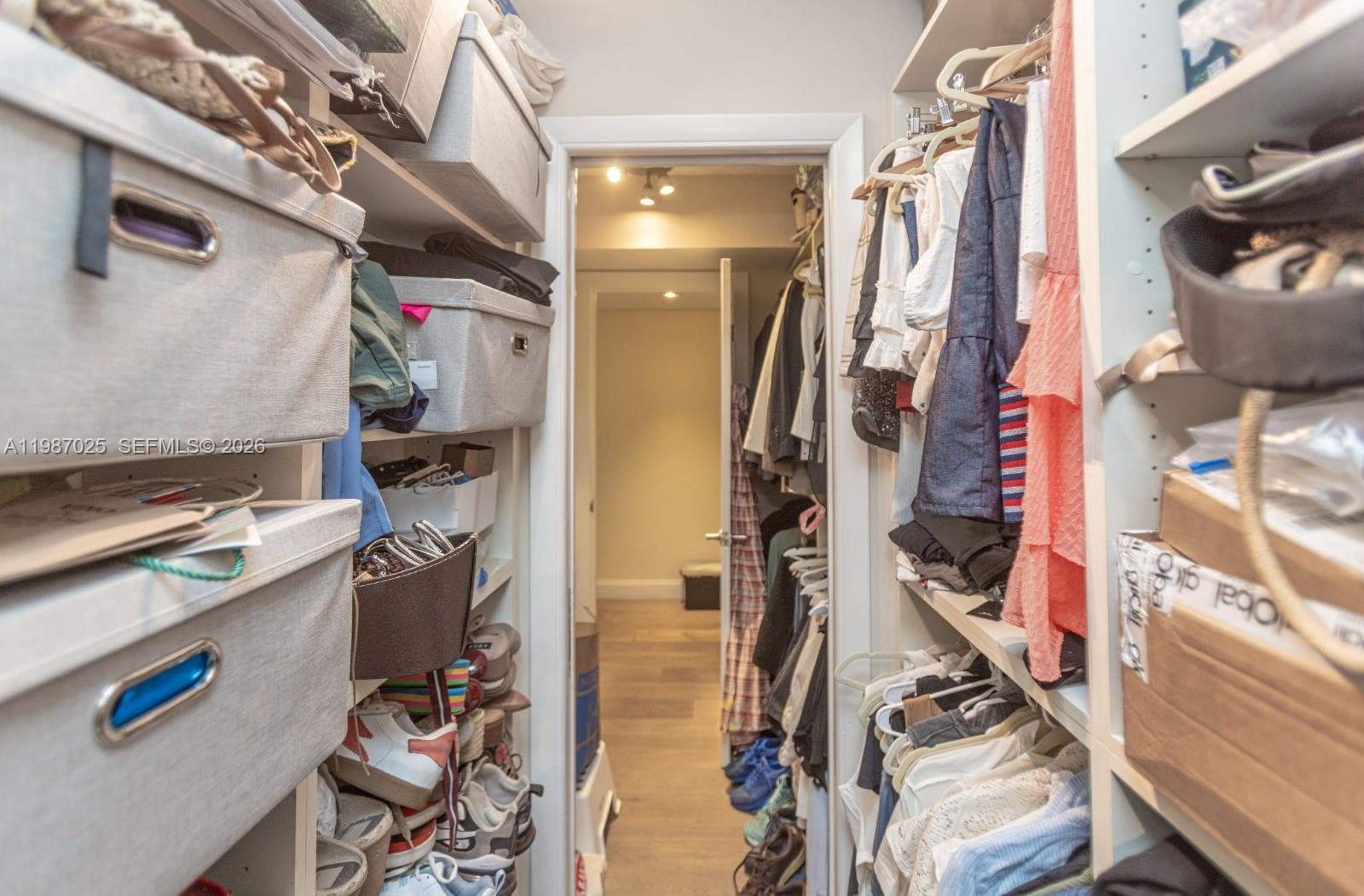 155 Ocean Ln Dr #201 Key Biscayne, FL 33149