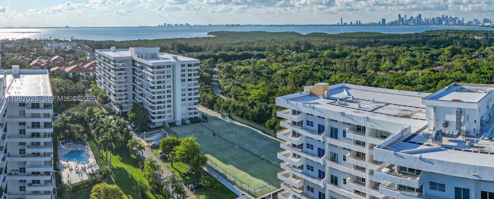 155 Ocean Ln Dr #201 Key Biscayne, FL 33149