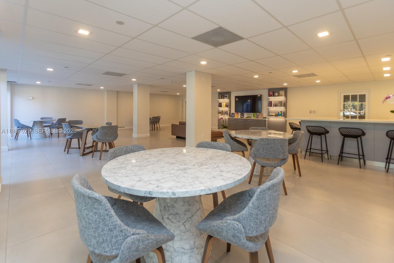 155 Ocean Ln Dr #201 Key Biscayne, FL 33149