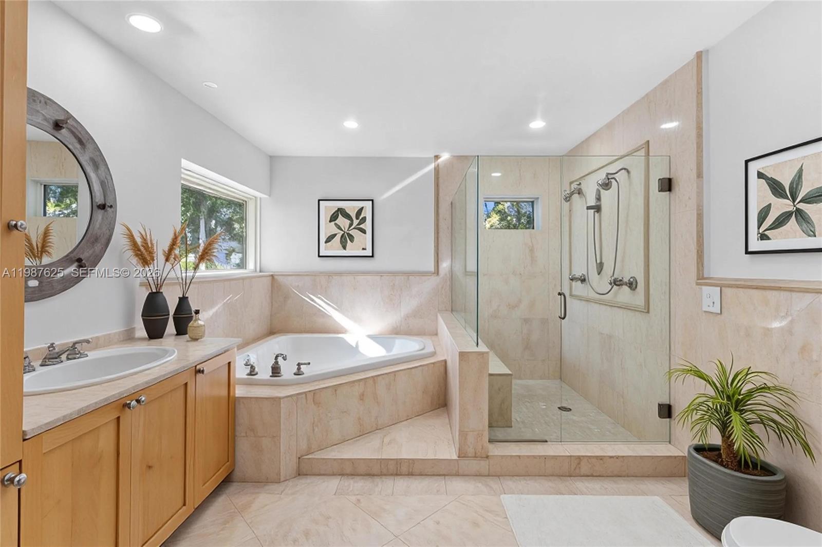 4000 Alhambra Cir Coral Gables, FL 33146