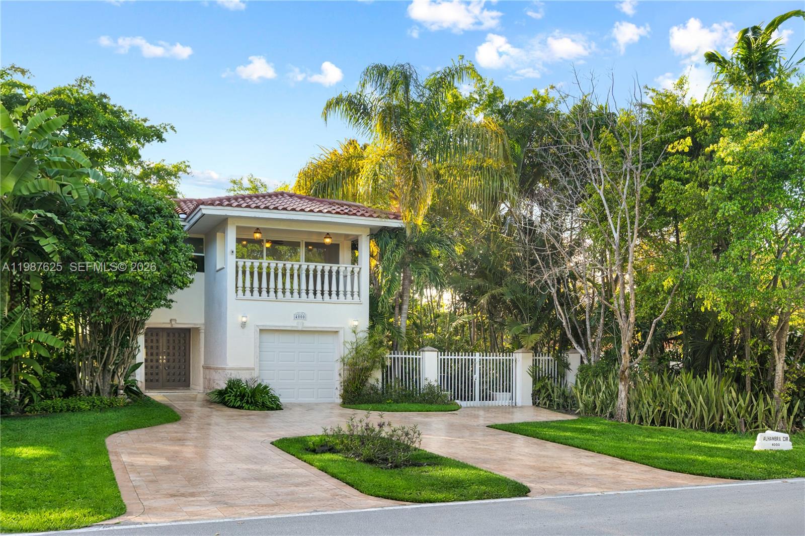 4000 Alhambra Cir Coral Gables, FL 33146