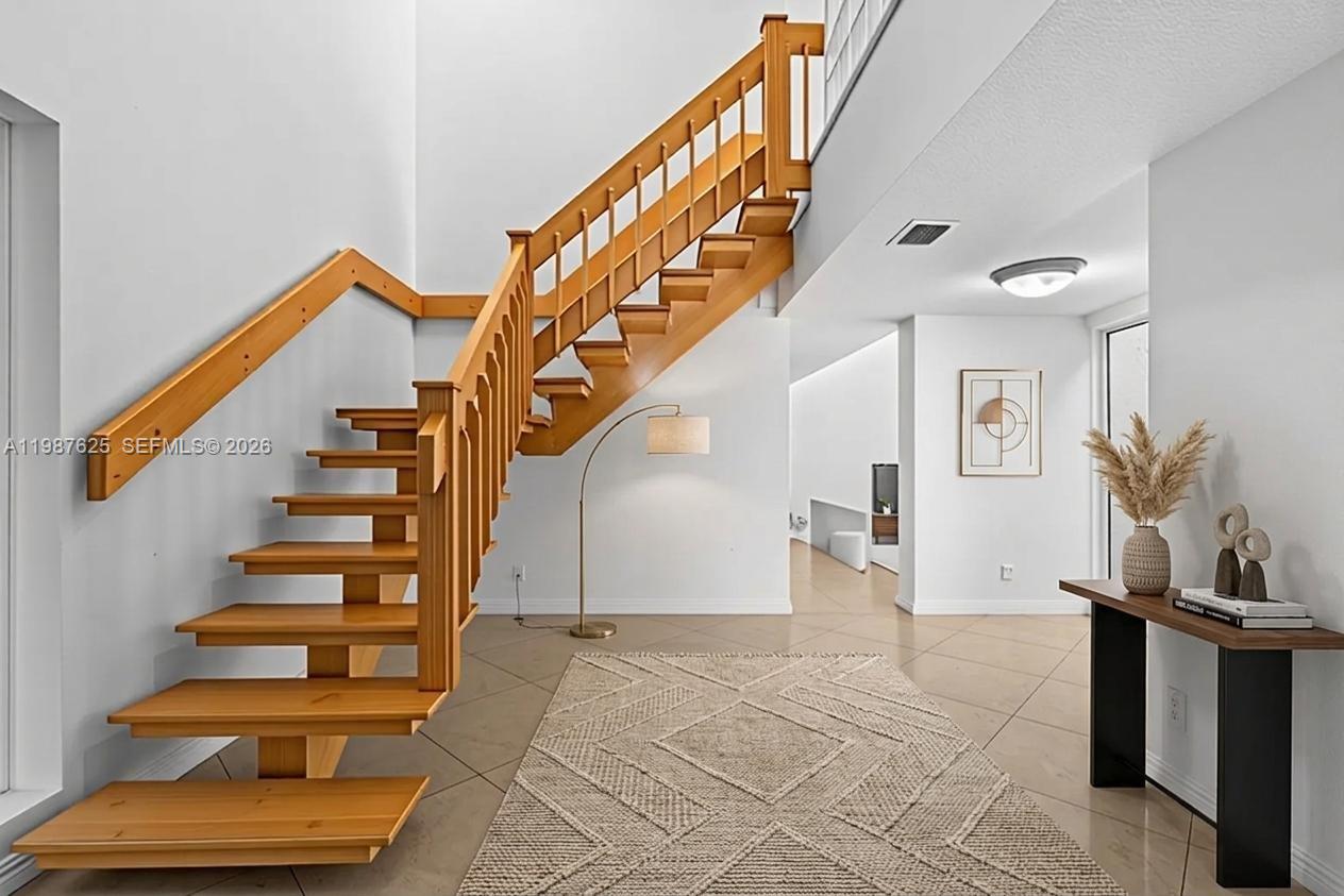 4000 Alhambra Cir Coral Gables, FL 33146