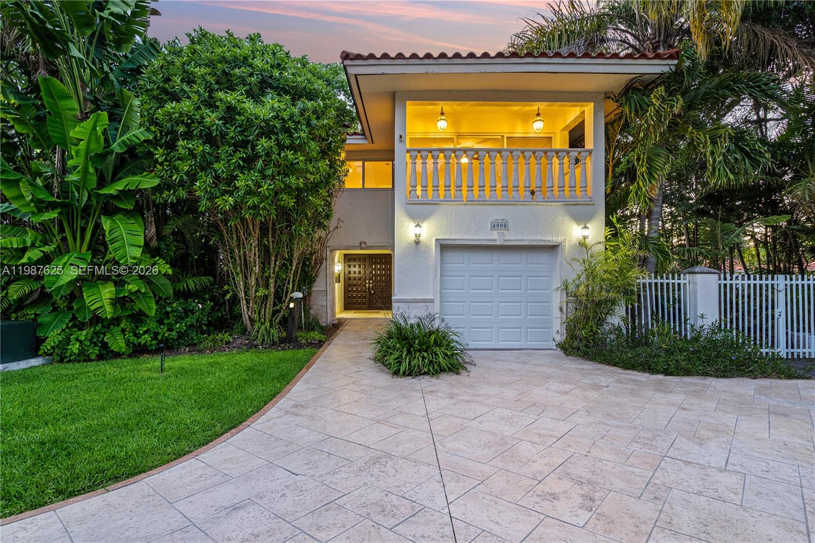 4000 Alhambra Cir Coral Gables, FL 33146