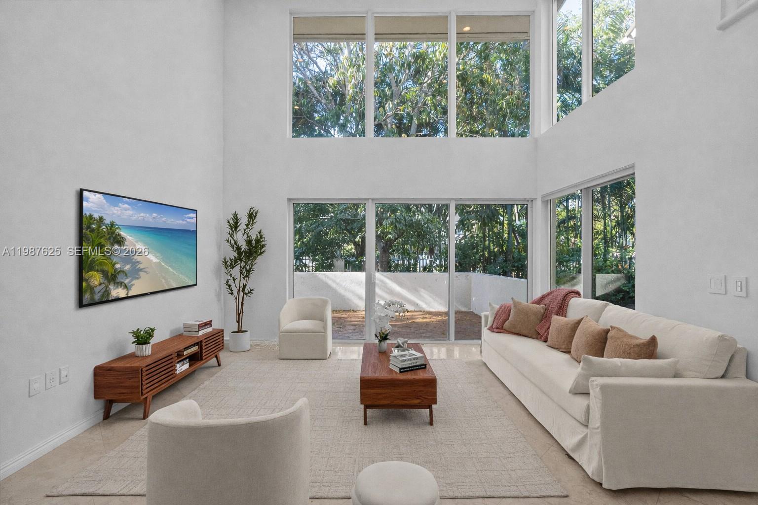 4000 Alhambra Cir Coral Gables, FL 33146