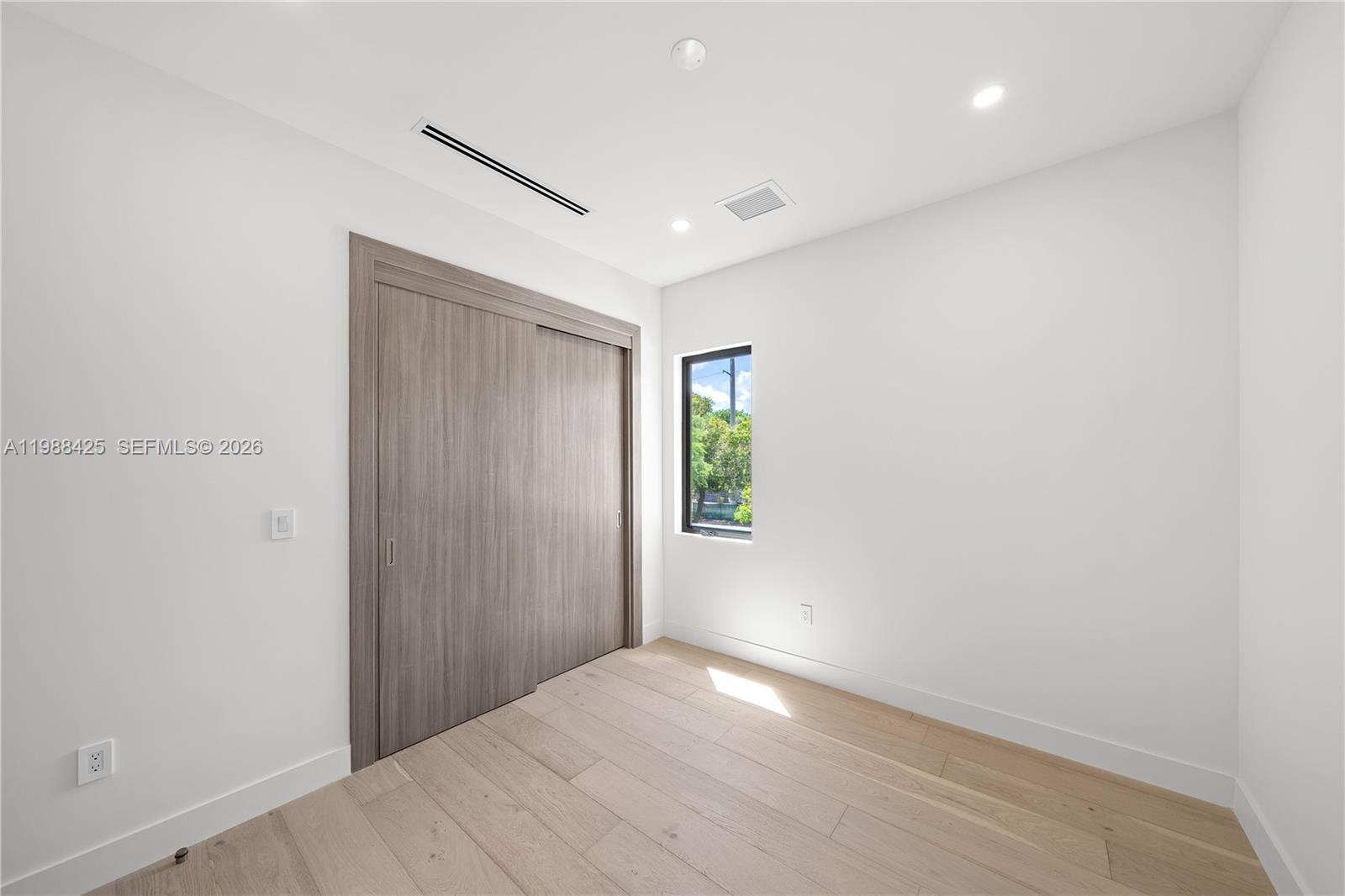 280 NW 47th St Miami, FL 33127