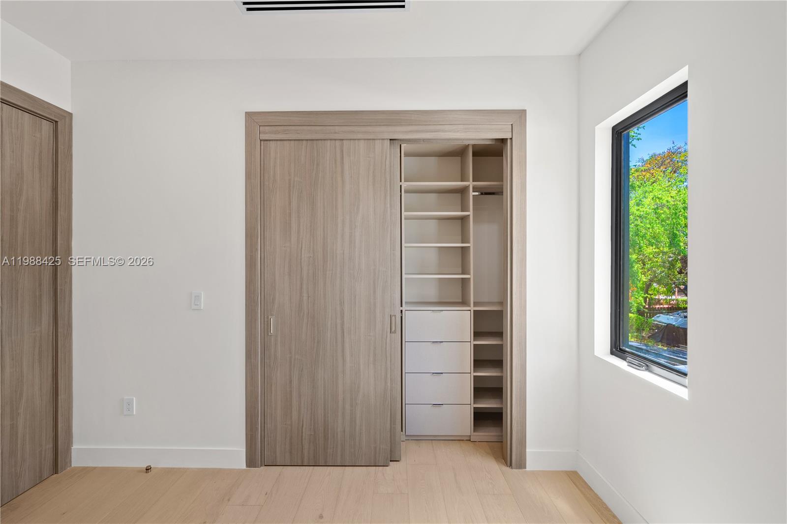 280 NW 47th St Miami, FL 33127