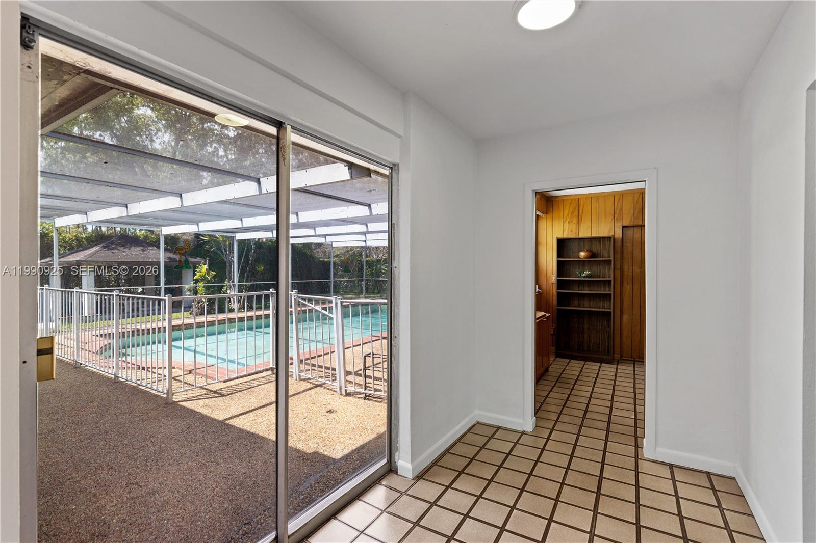 4800 SW 64th Ave Miami, FL 33155