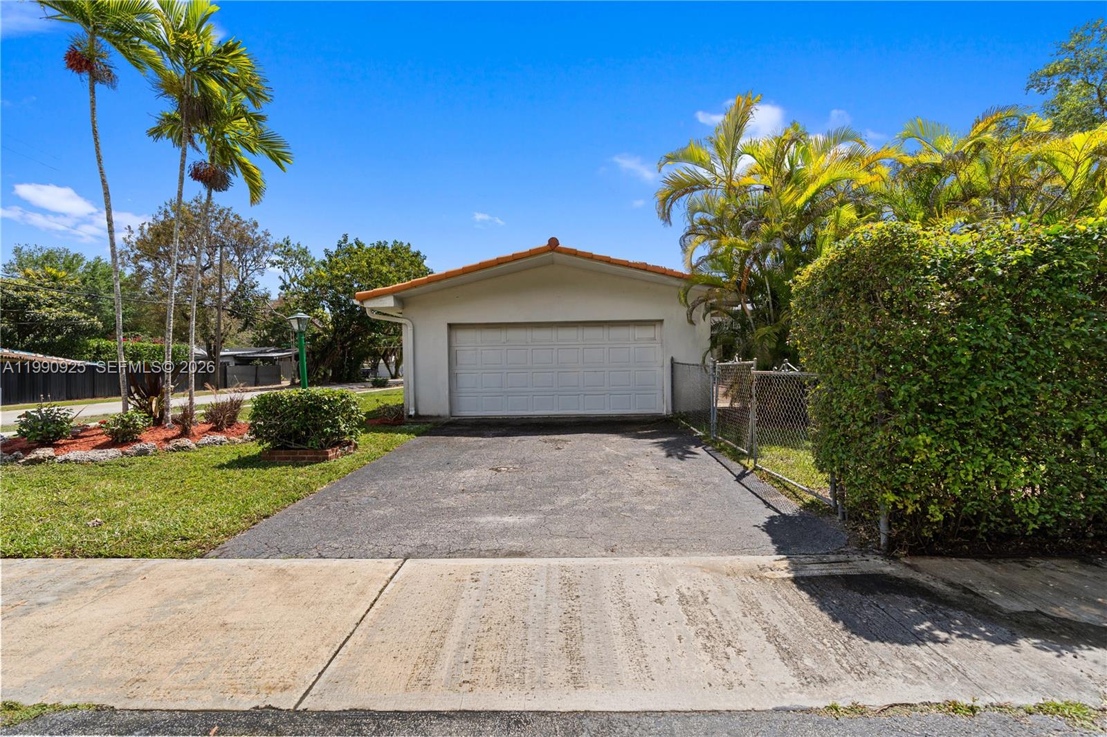 4800 SW 64th Ave Miami, FL 33155