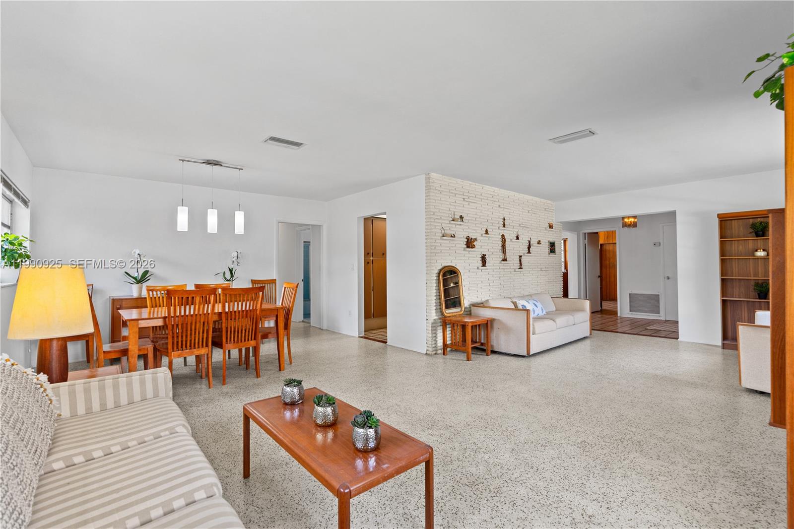 4800 SW 64th Ave Miami, FL 33155