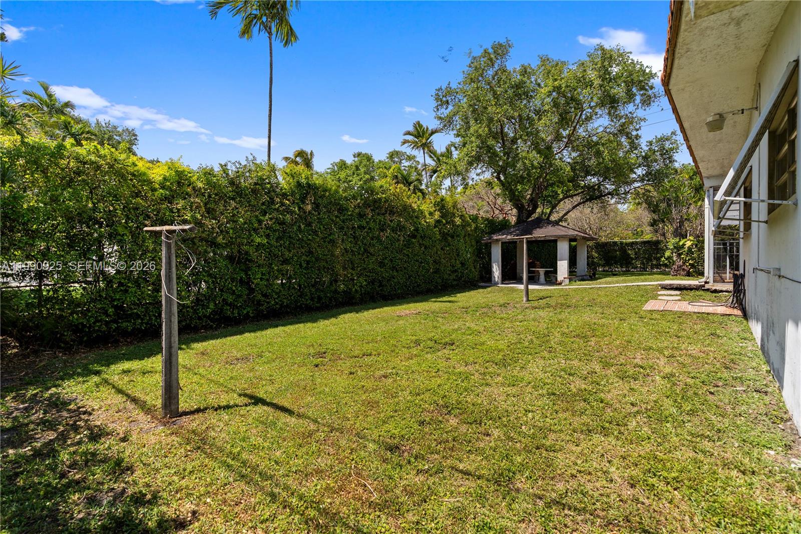 4800 SW 64th Ave Miami, FL 33155