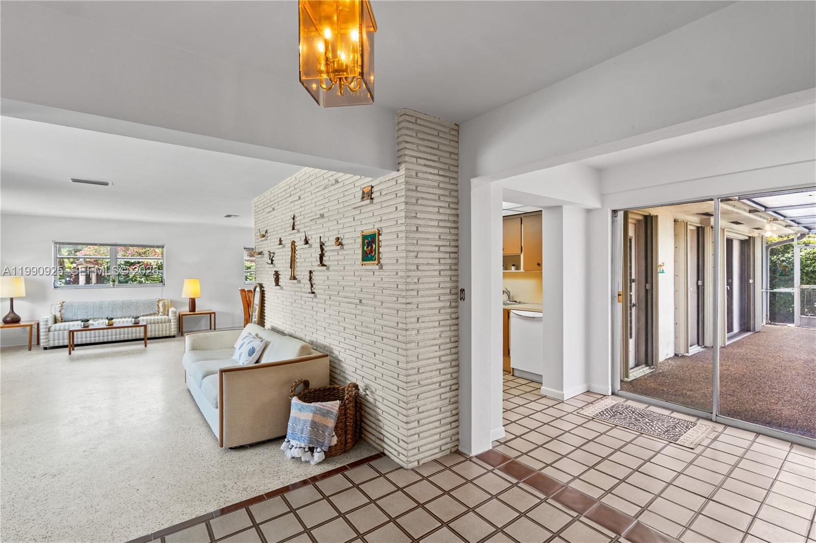 4800 SW 64th Ave Miami, FL 33155