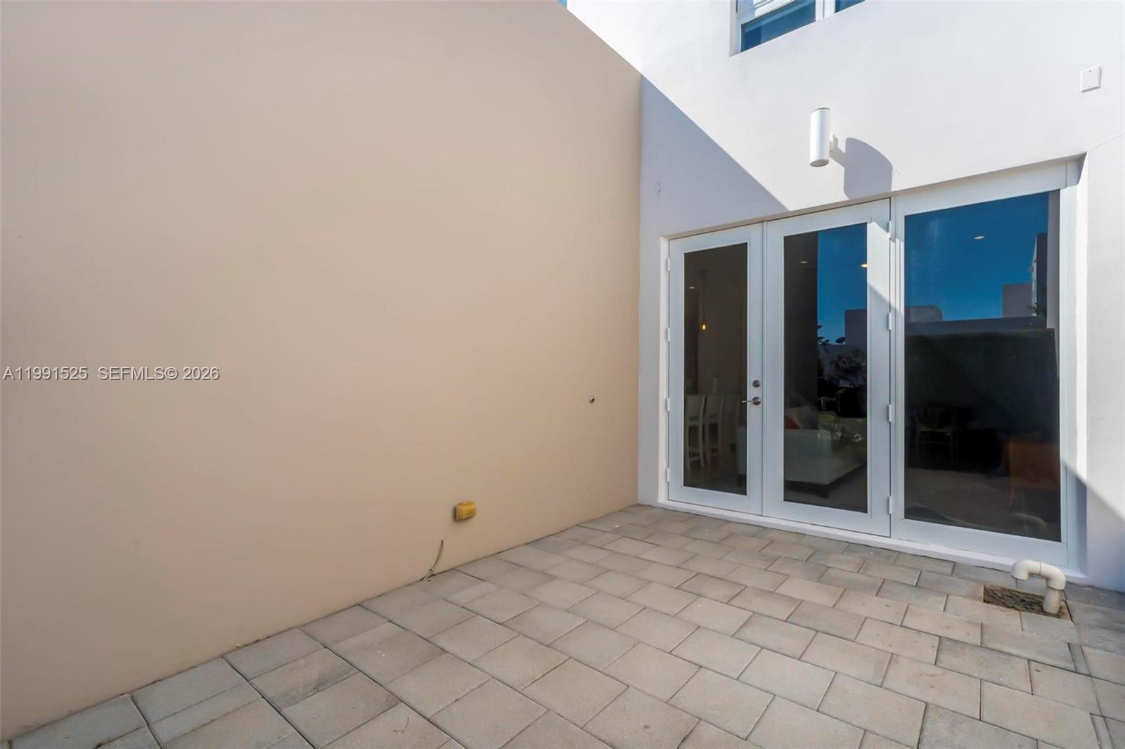 10502 NW 66th St Doral, FL 33178