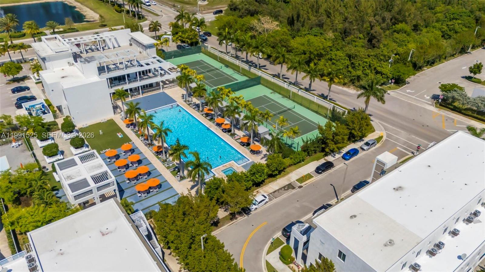 10502 NW 66th St Doral, FL 33178