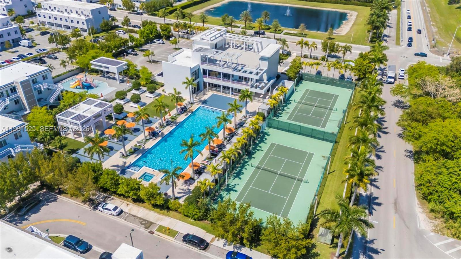 10502 NW 66th St Doral, FL 33178