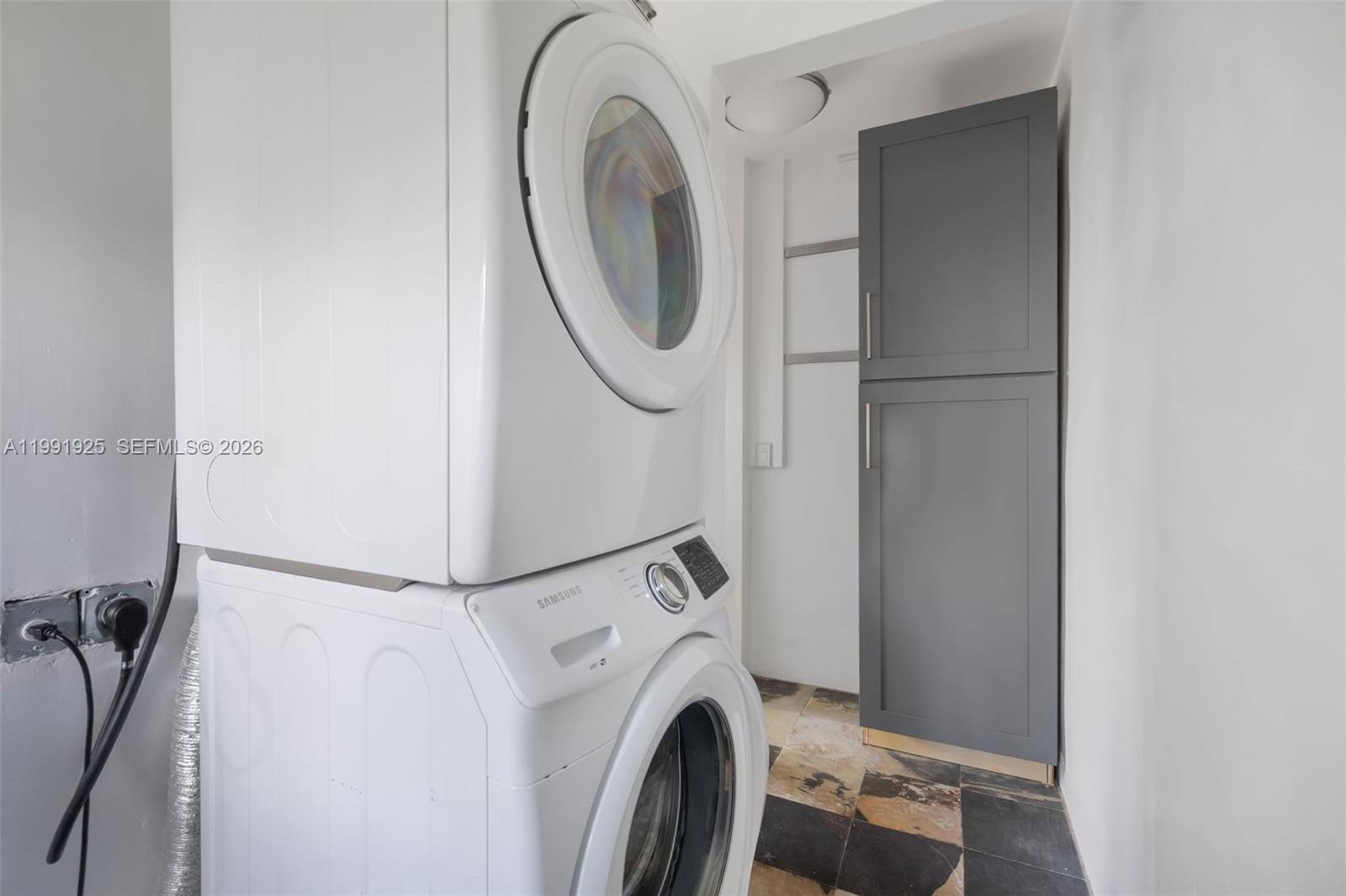 438 Mendoza Ave Coral Gables, FL 33134