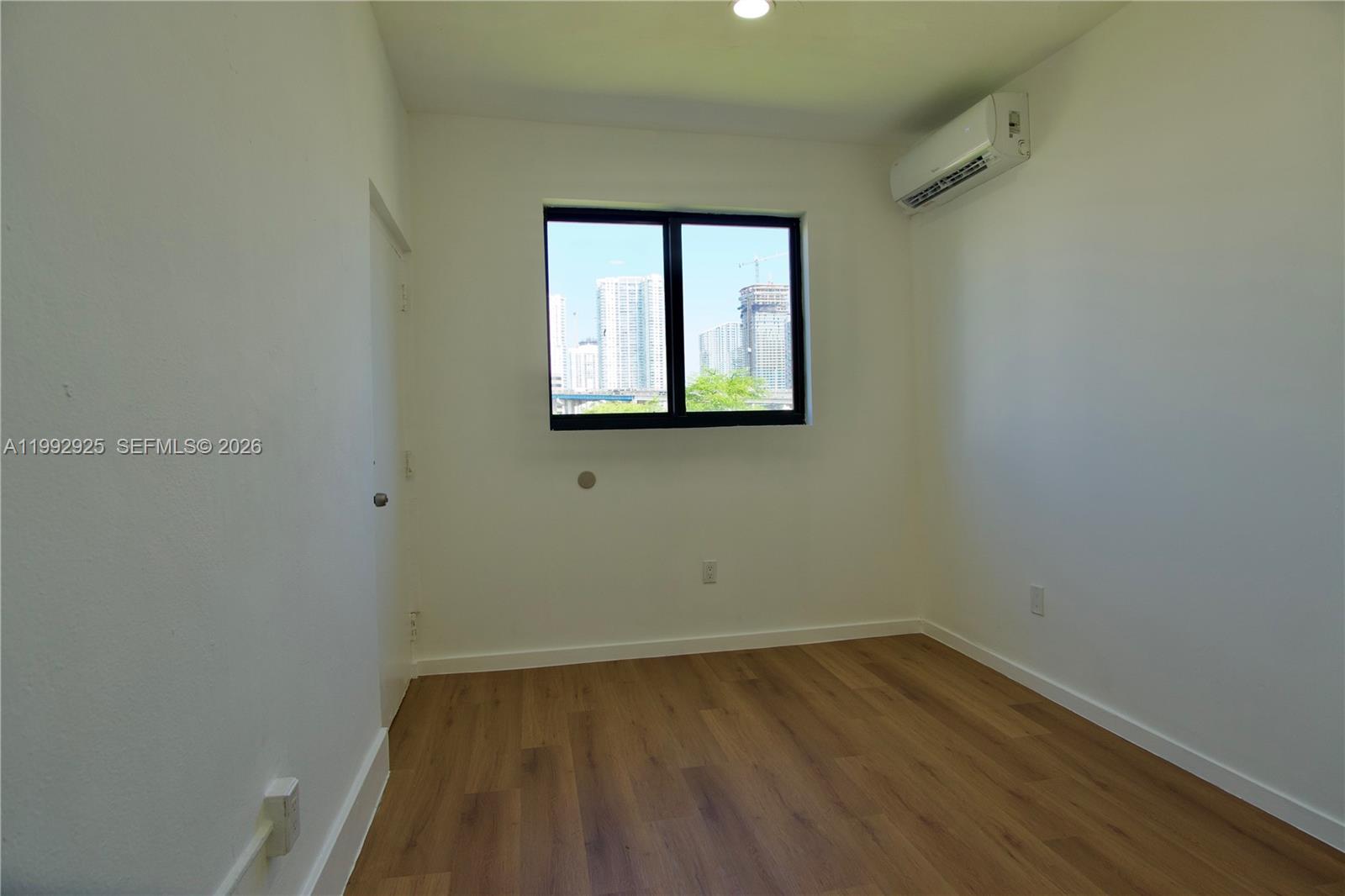 337 SW 5th Ave #6 Miami, FL 33130