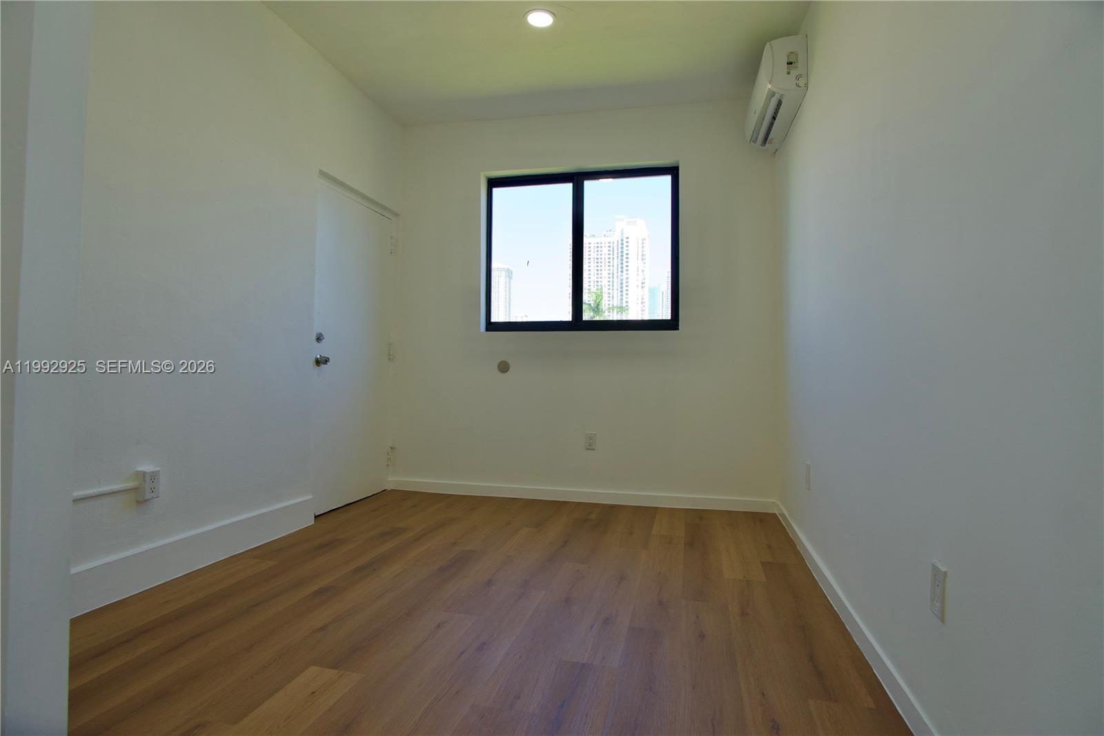 337 SW 5th Ave #6 Miami, FL 33130