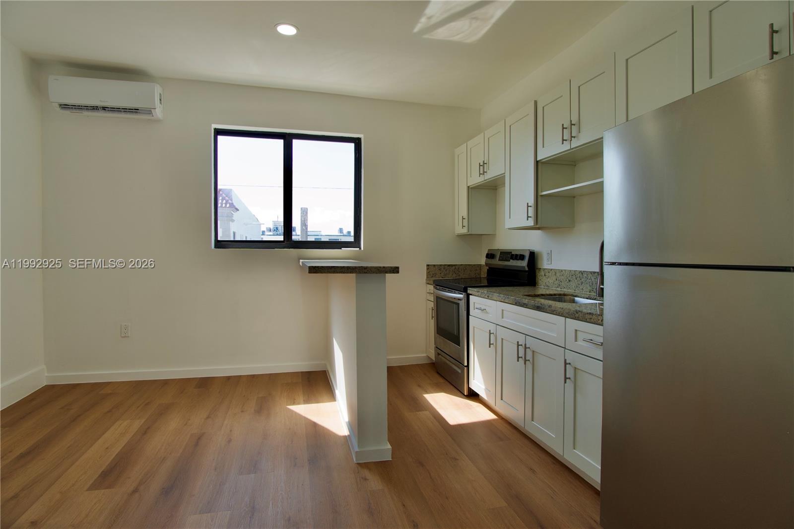 337 SW 5th Ave #6 Miami, FL 33130