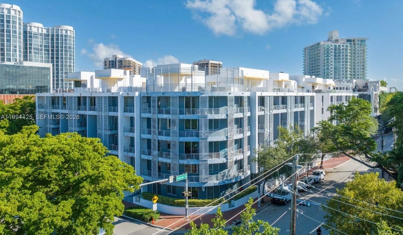 3339 Virginia St #127