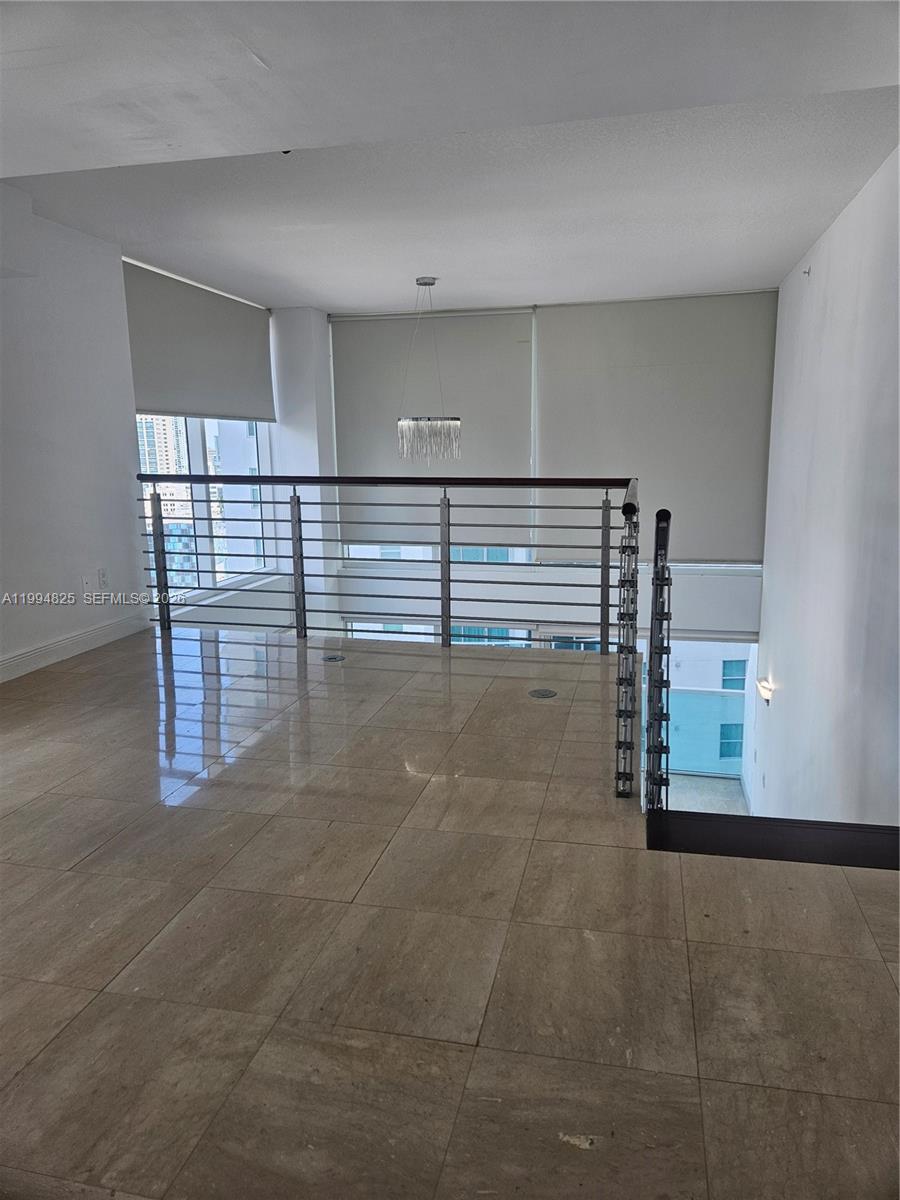 image Brickell on the River South26