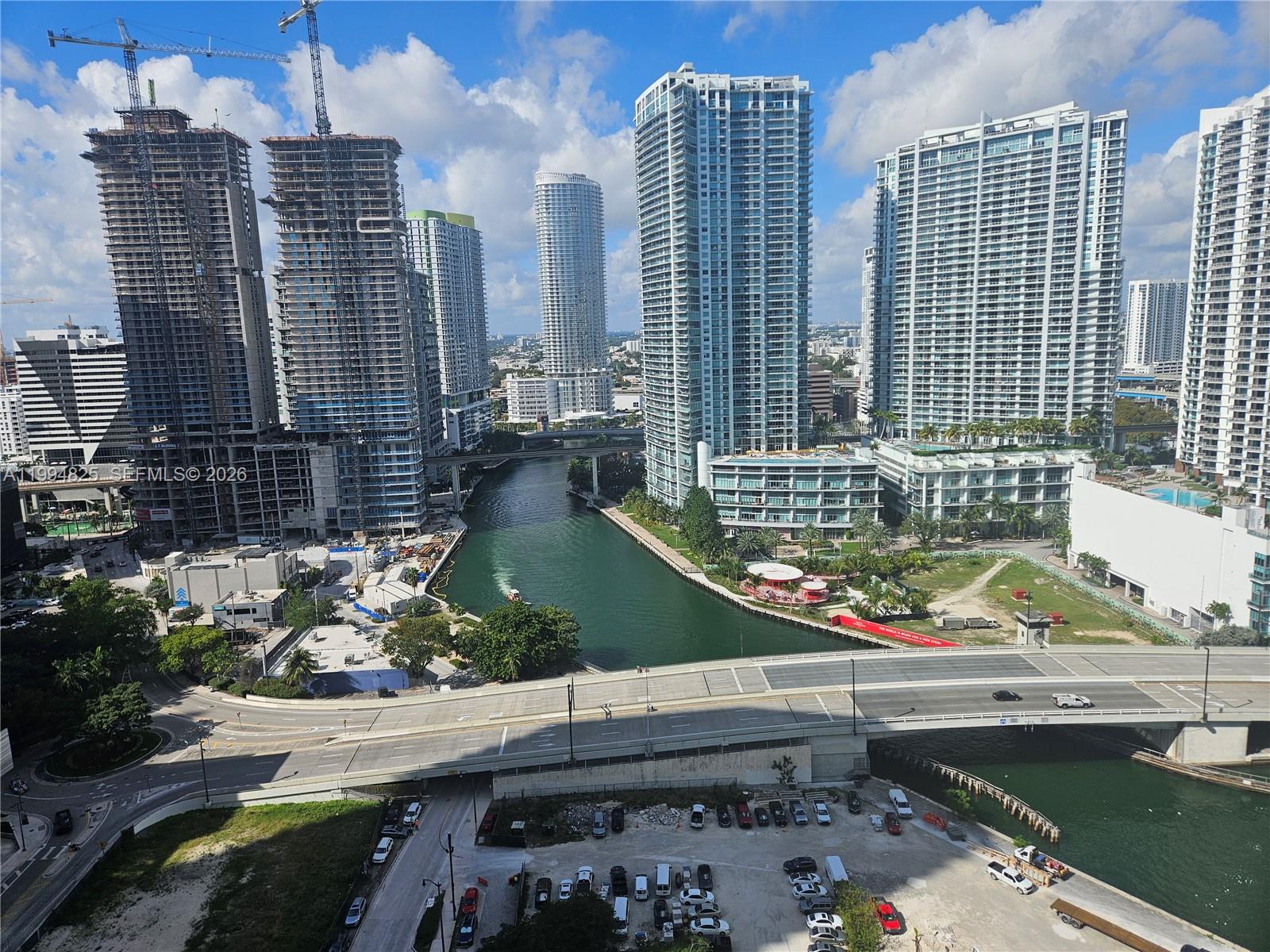 image Brickell on the River South38