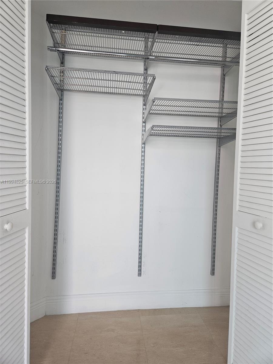 image Brickell on the River South61