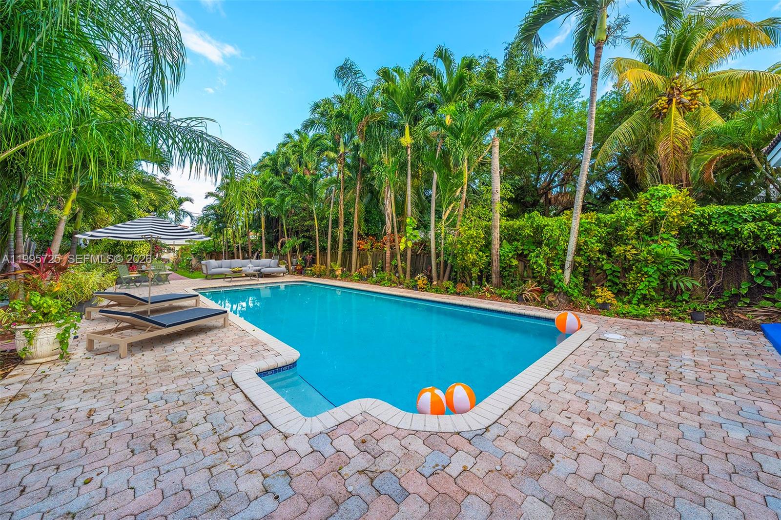 3755 Royal Palm Ave Miami Beach, FL 33140