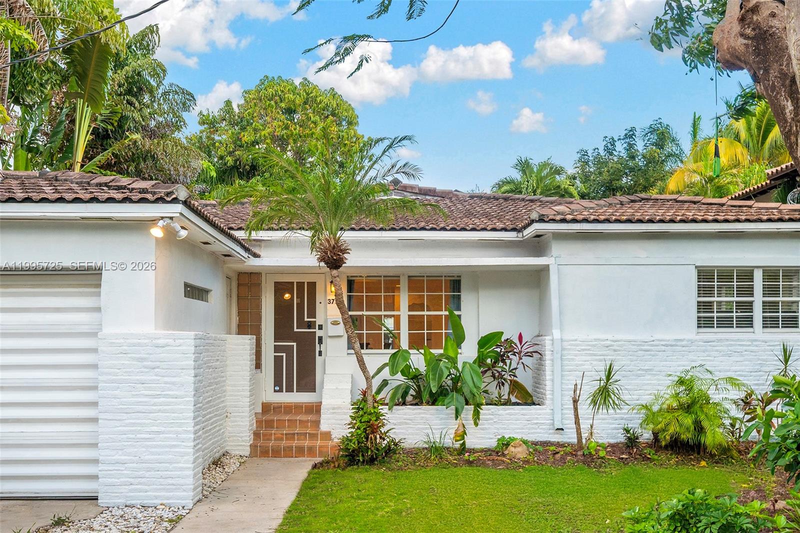 3755 Royal Palm Ave Miami Beach, FL 33140