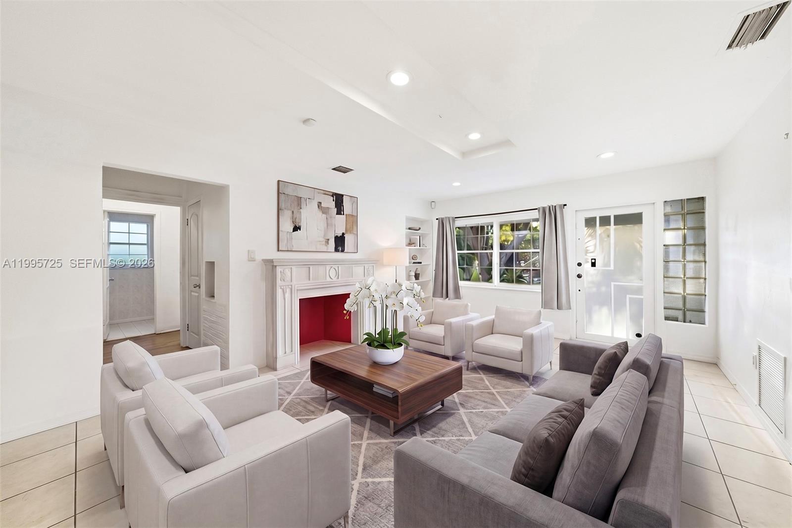 3755 Royal Palm Ave Miami Beach, FL 33140