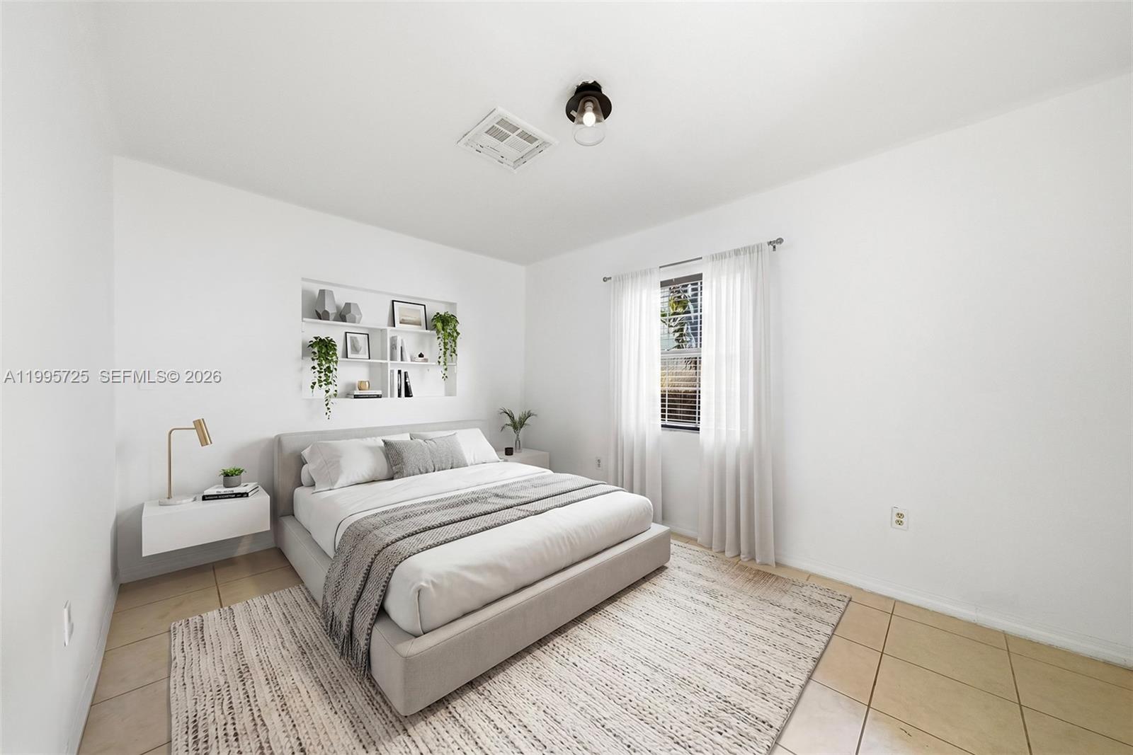 3755 Royal Palm Ave Miami Beach, FL 33140