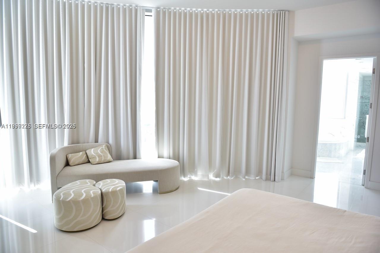 17475 Collins Ave #2802 Sunny Isles Beach, FL 33160