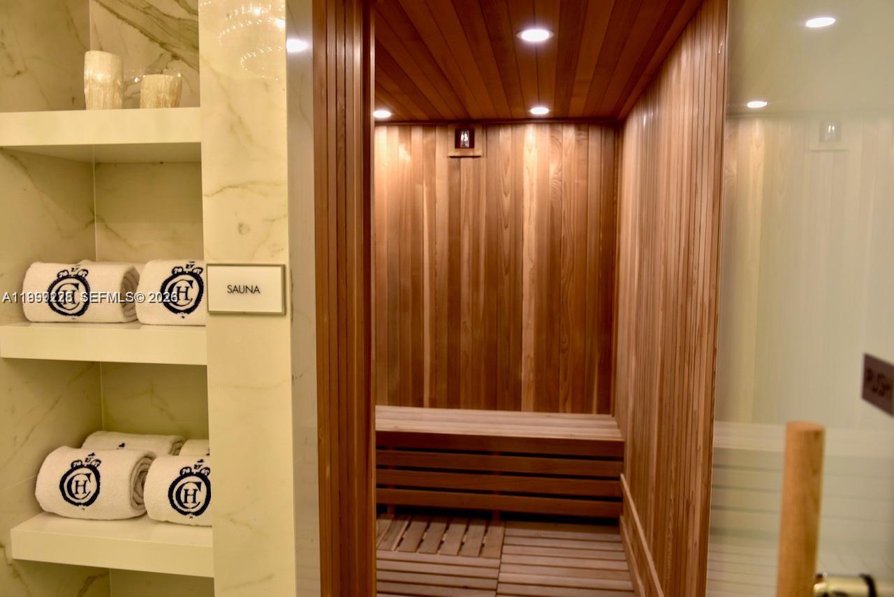 17475 Collins Ave #2802 Sunny Isles Beach, FL 33160