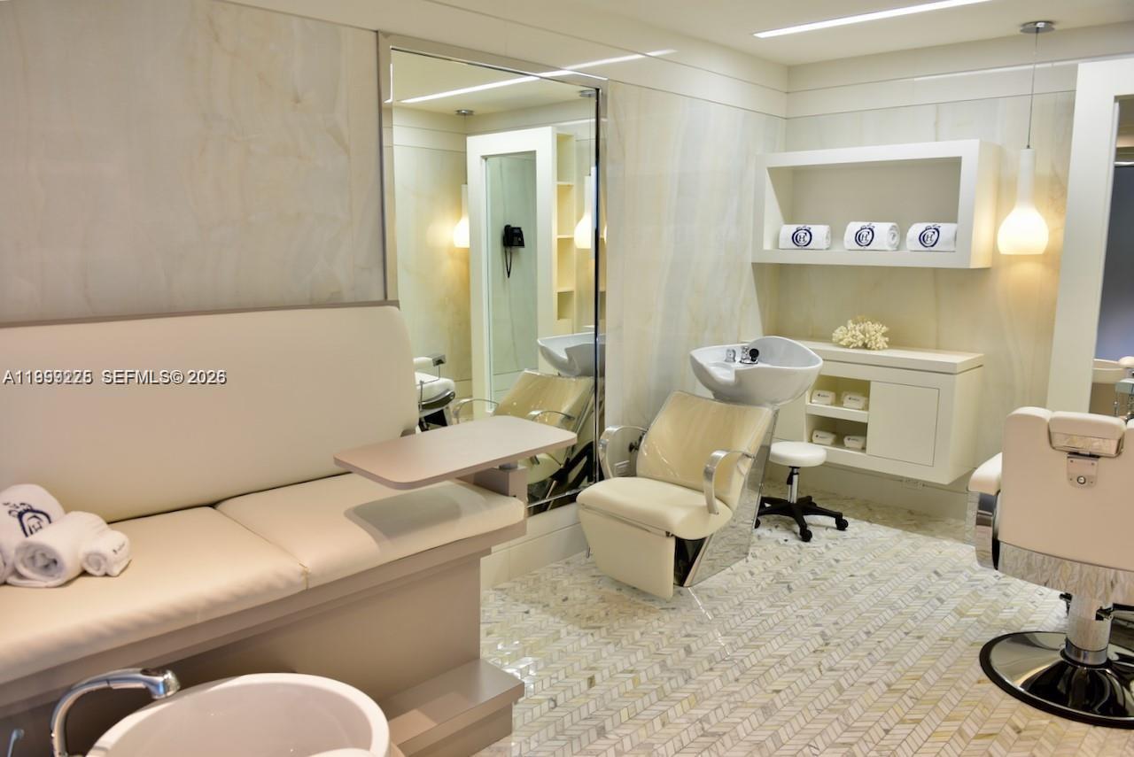 17475 Collins Ave #2802 Sunny Isles Beach, FL 33160