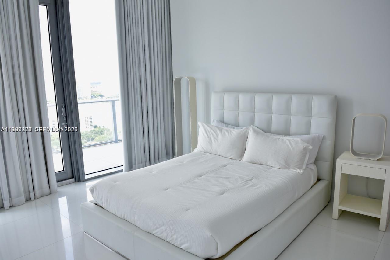 17475 Collins Ave #2802 Sunny Isles Beach, FL 33160