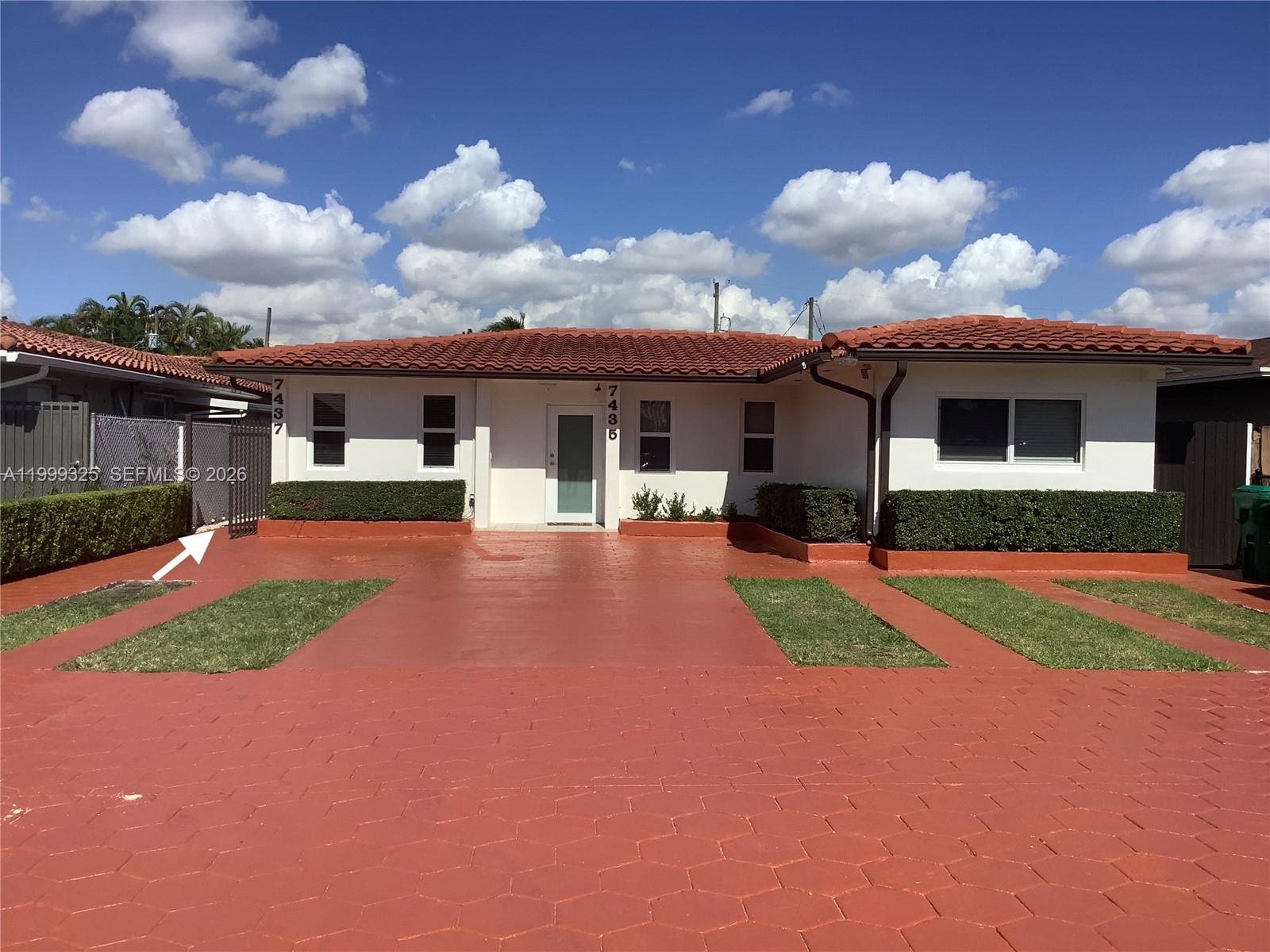 7437 SW 23rd St #7437