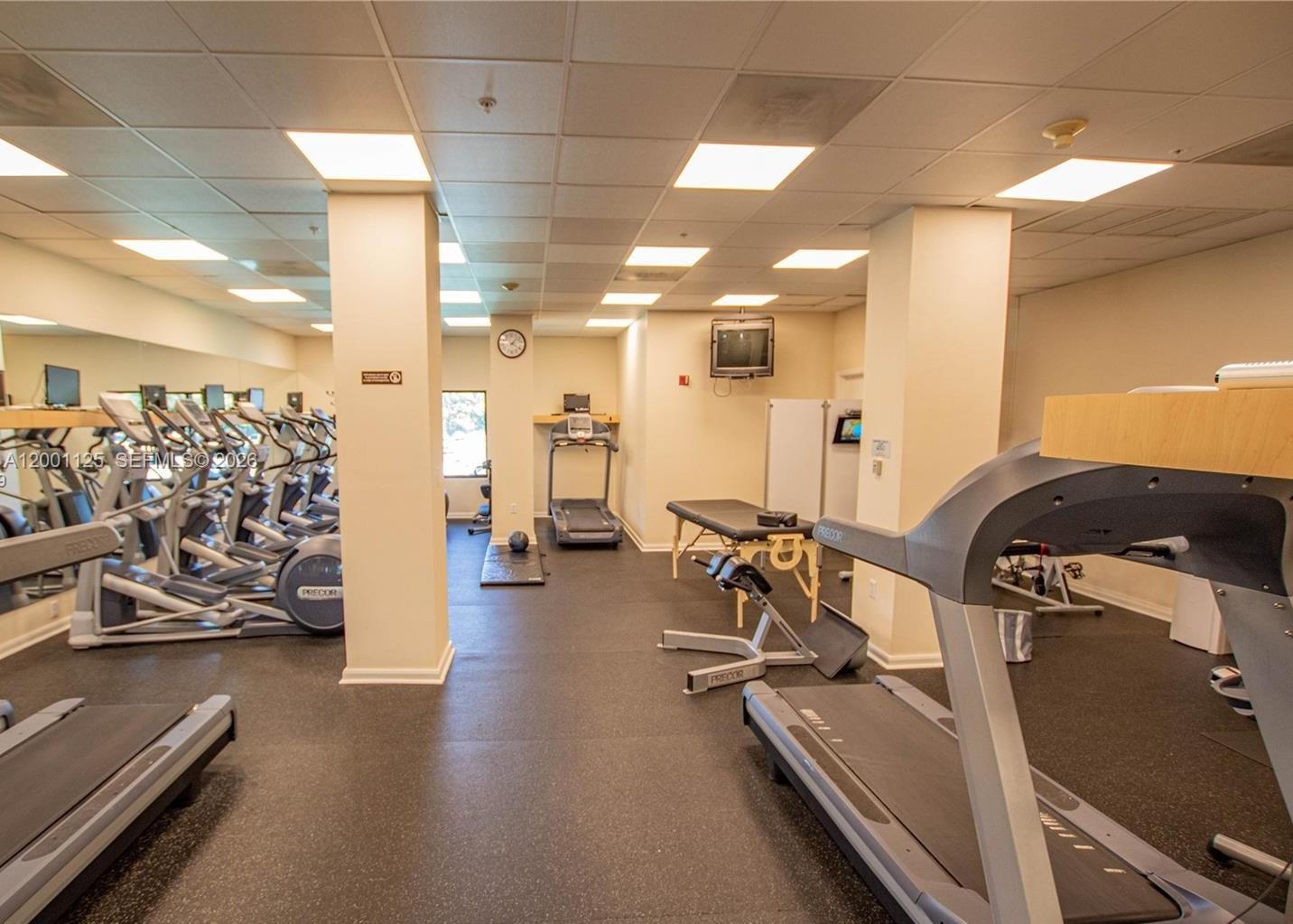 image Brickell Bay Club13