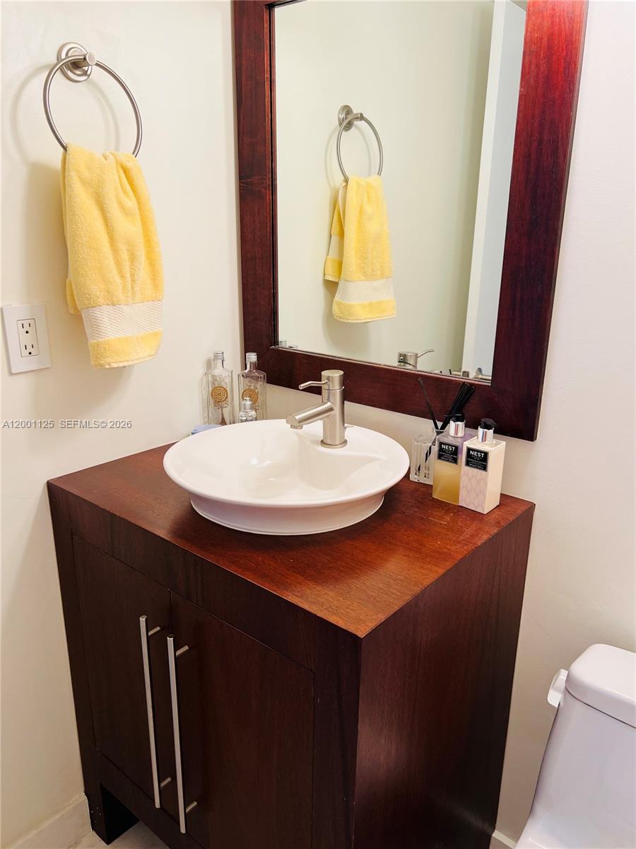 image Brickell Bay Club21