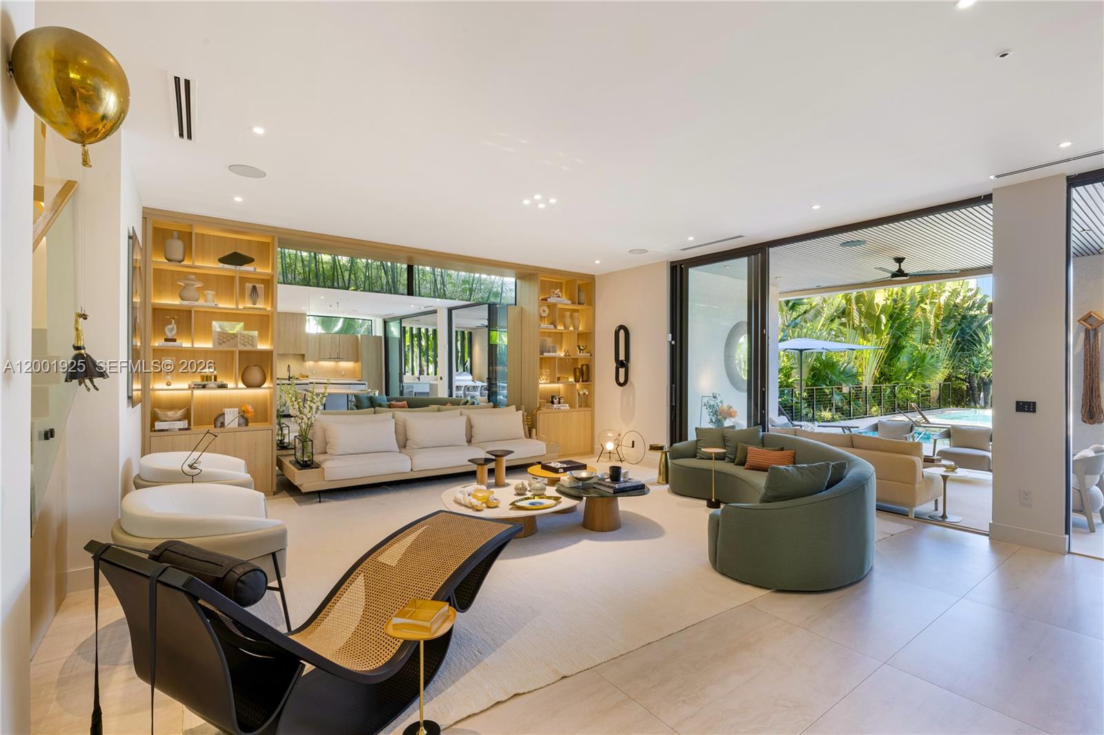 707 NE 77th St #n/a Miami, FL 33138