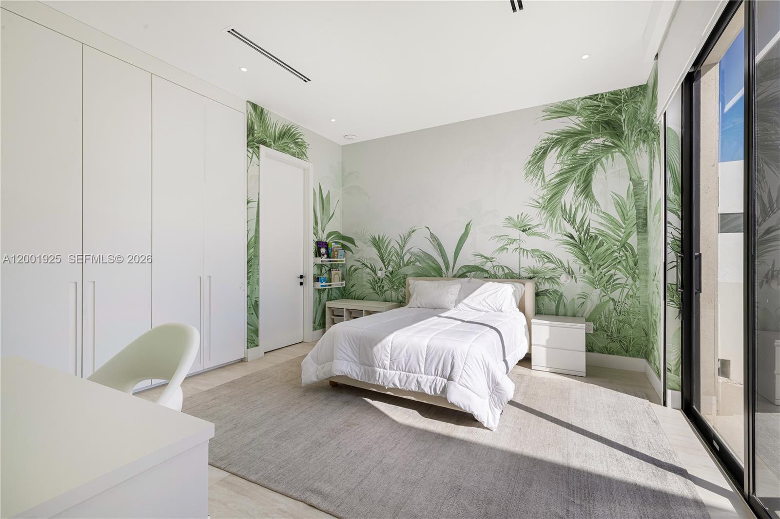 707 NE 77th St #n/a Miami, FL 33138