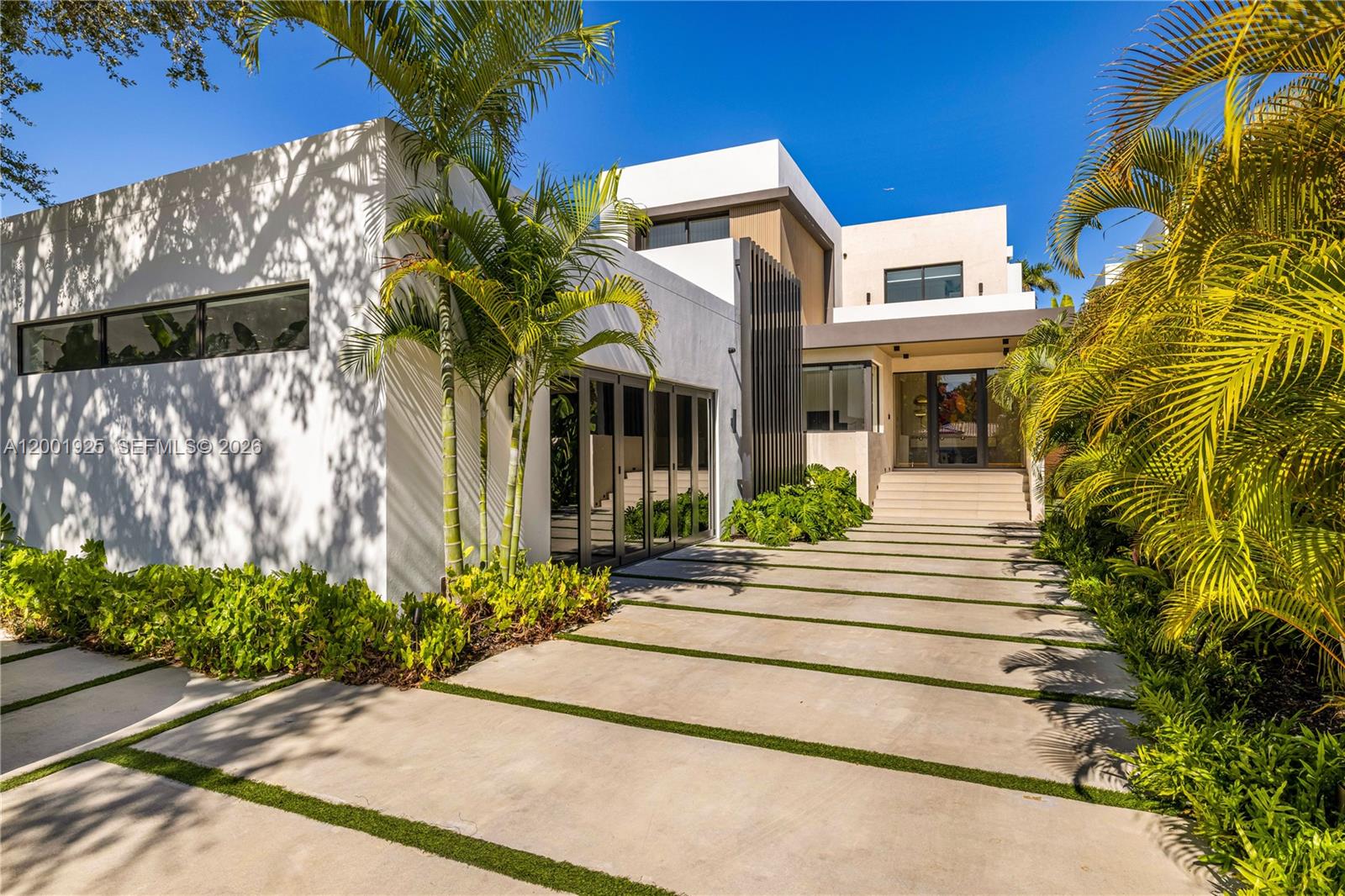 707 NE 77th St #n/a Miami, FL 33138