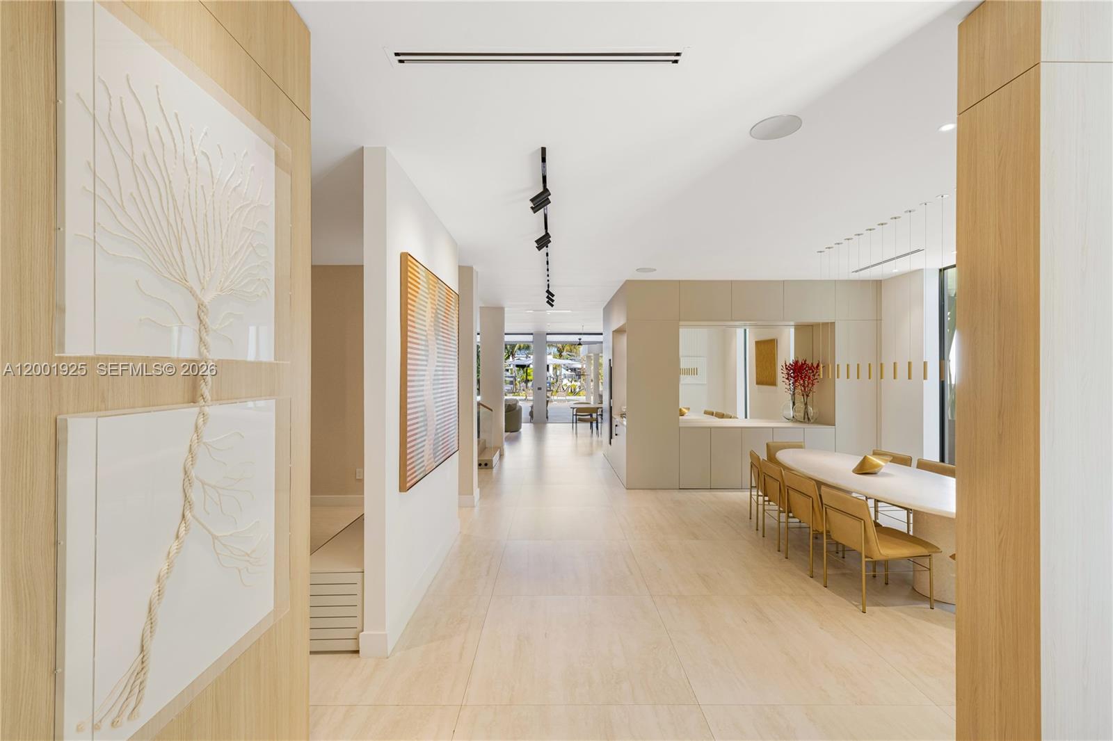 707 NE 77th St #n/a Miami, FL 33138