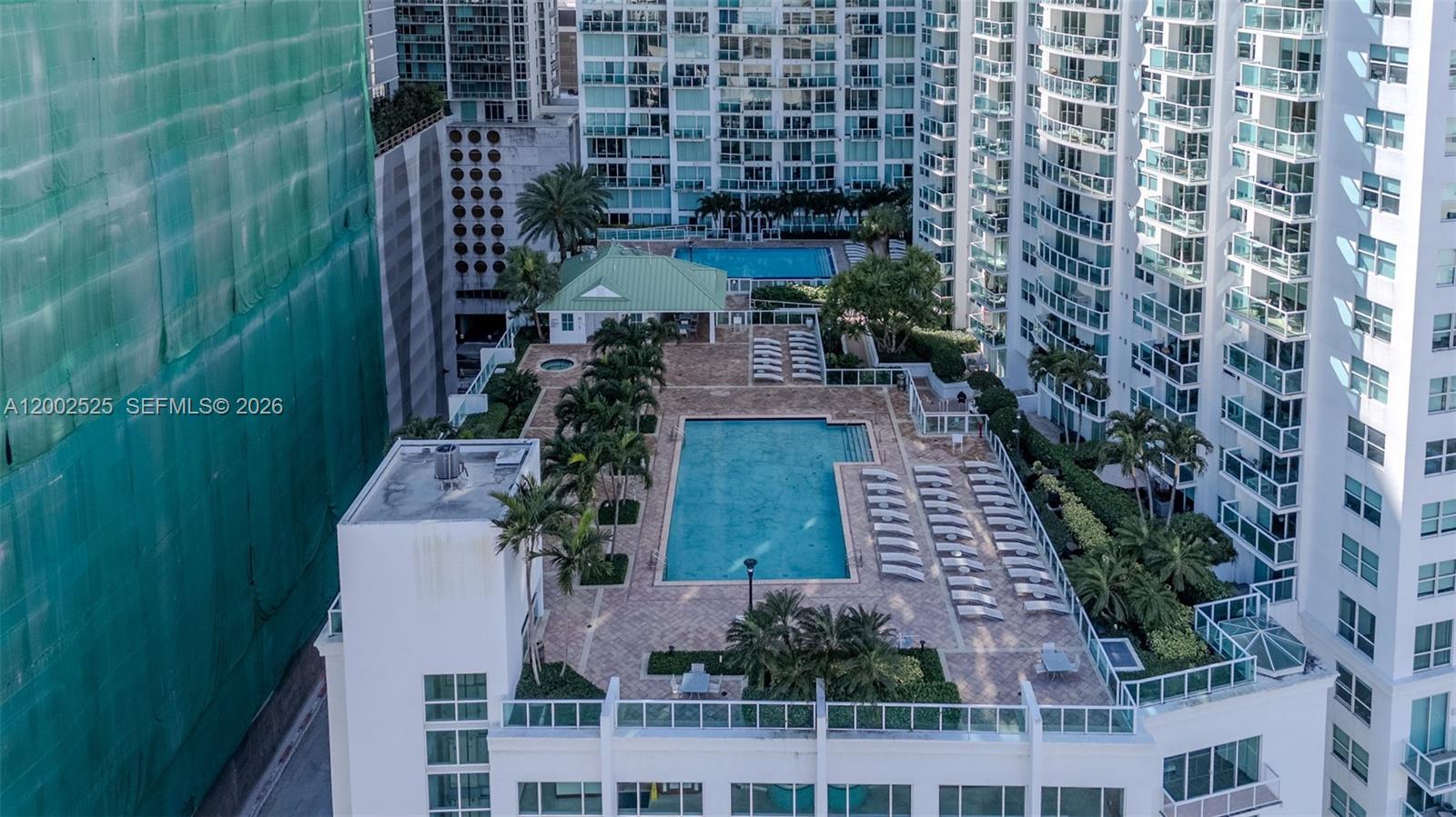 image Brickell on the River North41