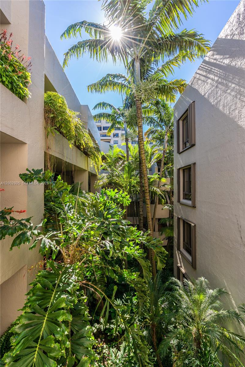 141 Crandon Blvd #331 Key Biscayne, FL 33149