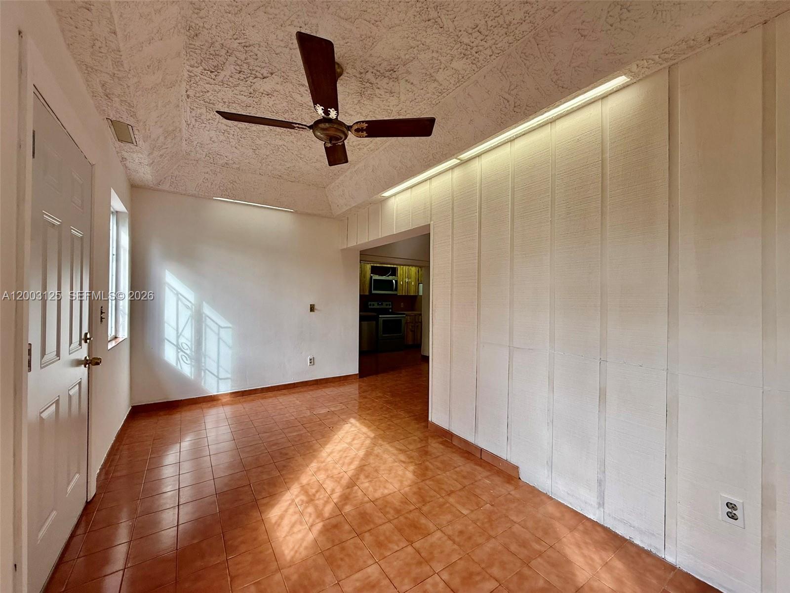 3000 NW 5th St Miami, FL 33125